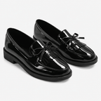 Comptoir du Mocassin Mocassins femme en cuir verni noir à pompon et nœud